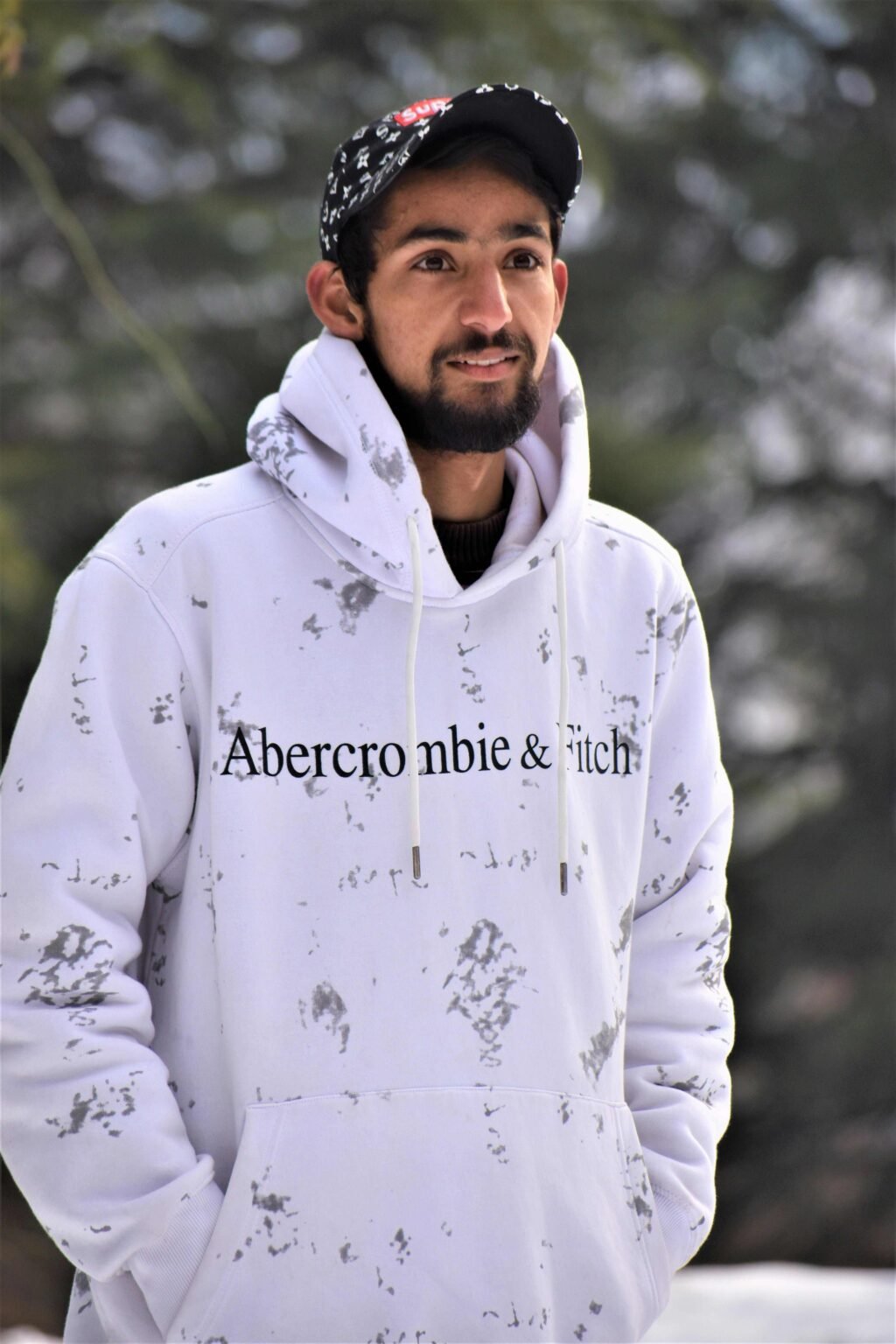 Why People Don’t Throw Away Abercrombie Clothes?