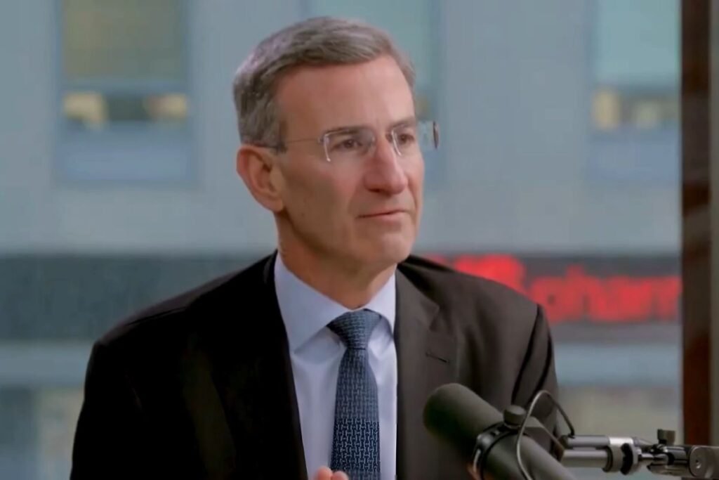 What Does Peter Orszag's Hair Actually Look Like?